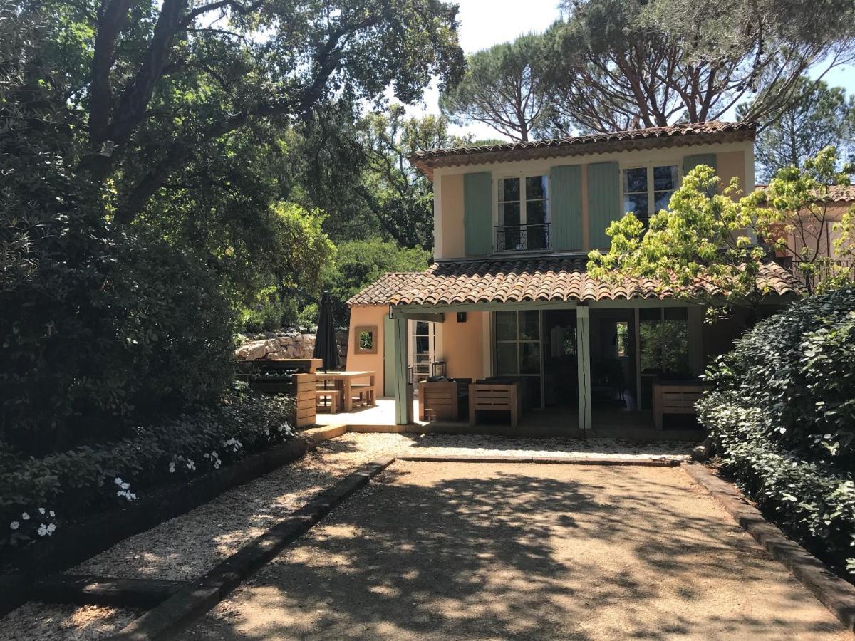 Le Mas De Grimaud Exterior photo